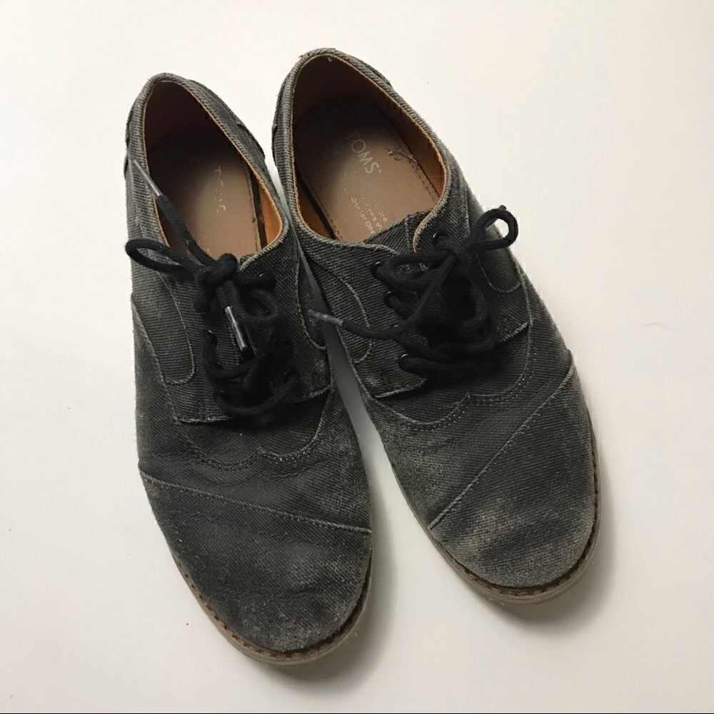 Toms lace up sneakers 
